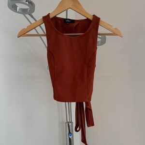 Lulu's Rust Tie-Waist Sleeveless Crop Tank